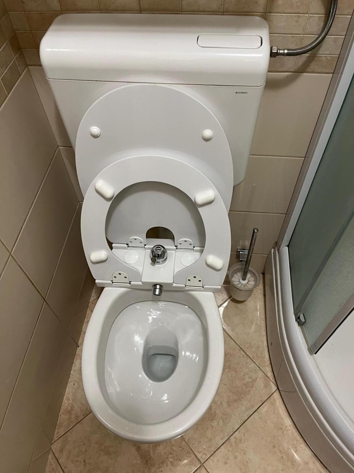 מאקרסקה Apartman Dvor מראה חיצוני תמונה
